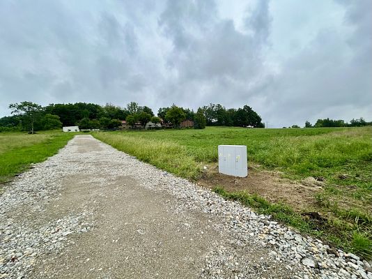 Działka z dostępem do drogi - służebność przejazdu