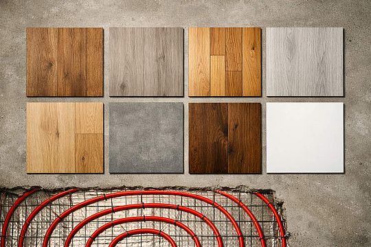 Podłoga na ogrzewanie podłogowe – co wybrać?